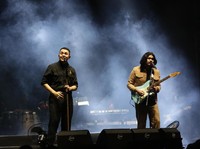 Merayakan Sewindu Tulus dengan Bermusik Bersama