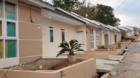 Sebagai informasi, pada tanggal 19 Januari 2019 lalu Presiden Joko Widodo melakukan peletakan batu pertama untuk pembangunan rumah bersubsidi bagi para tukang cukur di Kabupaten Garut. Pool/Ditjen Penyediaan Perumahan Kementerian PUPR.