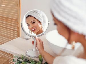 Tren Makeup Wanita Jepang: Riasan Minimalis yang Bikin Wajah Tirus