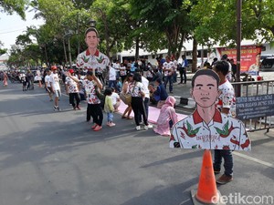 Kampanyekan Gibran, Eks Relawan Jokowi Galang Tanda Tangan