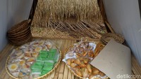 Tidak hanya itu, dalam festival jerami ini juga menampilkan berbagai kesenian dari warga. Mulai dari tari-tarian hingga pagelaran musik. (Uje Hartono/detikcom)