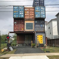 Will Breaux bekerja di bidang desain untuk konstruksi perumahan selama bertahun-tahun. Lama berkecimpung di industri ini, dia pun menginginkan punya rumah sendiri yang desainnya berbeda dari rumah kebanyakan orang. Foto: Dok. bionicweapon.wordpress.com