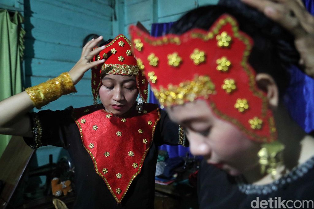  Baju Adat Suku Tidung  Berasal Dari Adimerdeka com