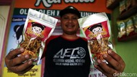 Makanan ringan ini diproduksi oleh UMKM mitra binaan dari PLN. Makanan ringan ini diproduksi oleh UMKM mitra binaan dari PLN.