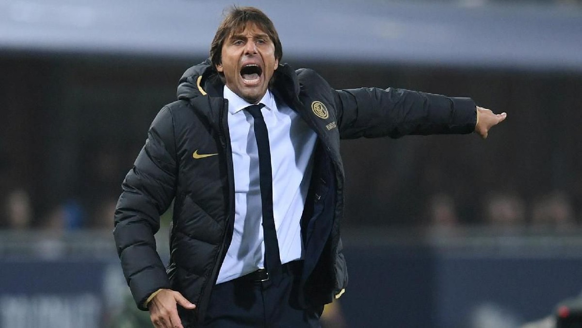 Antonio Conte menegaskan Inter Milan akan mati-matian menghadapi Barcelona demi tiket 16 besar Liga Champions (Foto: Jennifer Lorenzini/Reuters)