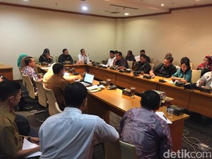 Rapat dengan DPRD Sumut, Kadis Sosial Diusir dari Ruangan