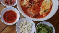 Baso aci Nyai Mercon juga bisa jadi pilihan sedap yang bisa menghangatkan badan. Basi aci di sini punya level kepedasan yang berbeda, makin tinggi level pedasnya siap-siap lidah makin terbakar.  Foto: instagram