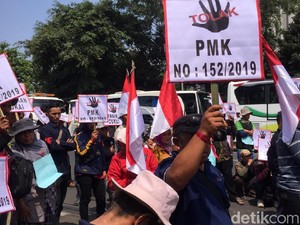 Ini Tiga Tuntutan Petani Tembakau yang Demo di Kantor Sri Mulyani
