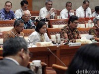 Sri Mulyani Mulai Pangkas Jabatan Eselon III-IV