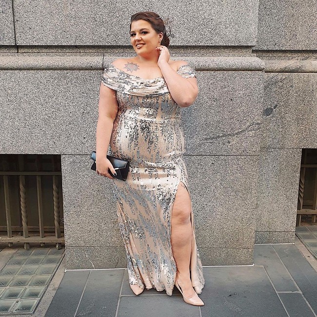 Ia menceritakan pengalamannya dietnya itu di website gaya hidup Australia Mamamia. Lacey mengaku, keinginannya untuk langsing agar bisa diterima di pergaulan. Aku membiarkan tubuhku kelaparan, jadi aku bisa merasa cocok dengan lingkungan masyarakat yang memiliki stigma bahwa hal tersebut cantik, tulisnya.  Foto: dok. Instagram @laceyjadechristie