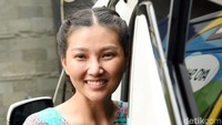 Nah, menurut Anda bagaimana penampilan Sarwendah kali ini? Pool/Noel/detikFoto.