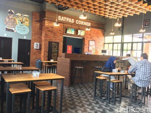 Warga Mojokerto Dimanjakan Satpas Corner Bergaya Kafe, Apa Fasiltasnya?
