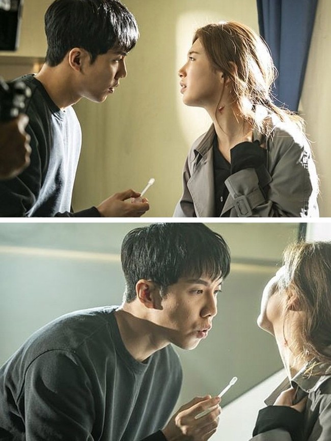 Masih dari episode 11 Vagabond, momen manis kembali terjadi antara Go Hae-Ri dan Cha Dal-Geon. Go Hae-Ri yang terluka di bagian leher diobatin oleh Cha Dal-Geon. Namun wajah Cha Dal-Geon mendadak merah saat meniupi leher Go Hae-Ri yang merasa keperihan. Cha Dal-Geon langsung dag dig dug karena terlalu intim dengan Go Hae-Ri. Foto: Instagram