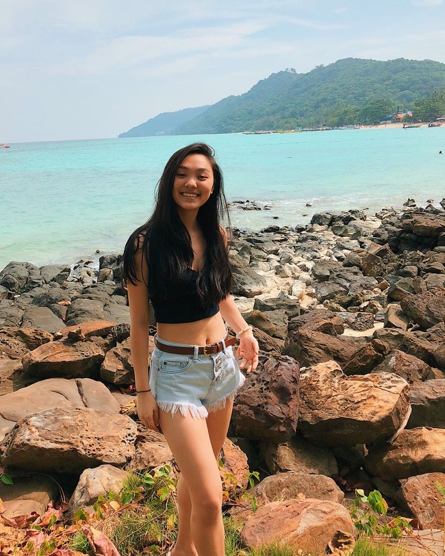 Seperti dikutip dari Mothership, selain masalah sosial, Jane juga tertarik pada isu-isu seputar hukum kriminal dan fashion design. Foto: Instagram/@jane_li419