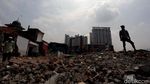 Dibongkar! Lahan Permukiman di Pasar Gembrong untuk Becakayu