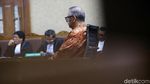 Senyum Sofyan Basir di Sidang Vonis Kasus PLTU Riau-1