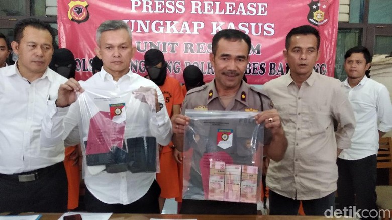 Polisi Bekuk Komplotan Gembos Ban Asal Lampung Polisi Bekuk Komplotan Gembos Ban Asal Lampung