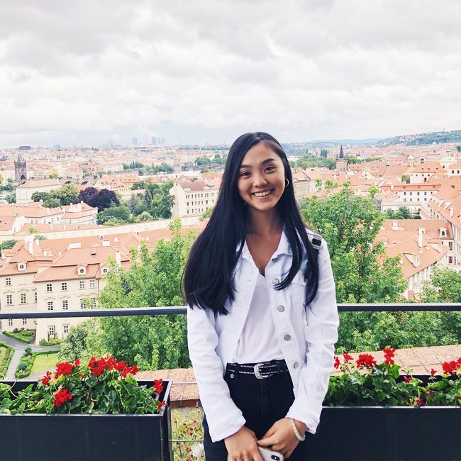 Wanita yang pernah magang di PBB ini juga bergabung di Harvard-Radcliffe Asian-American Association, organisasi kampus yang menyoroti masalah yang kerap dialami orang Asia sebagai kaum minoritas di Eropa maupun Amerika Serikat. Foto: Instagram/@jane_li419