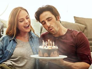 15 Ucapan Ulang Tahun untuk Pacar Romantis dan Penuh Cinta