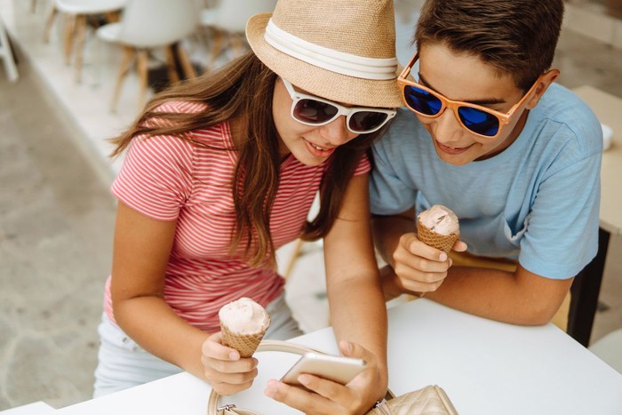 ilustrasi remaja pacaran