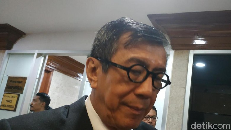 Menkum HAM Targetkan Bahas Omnibus Law Bareng DPR Januari 2020 Menkum HAM Targetkan Bahas Omnibus Law Bareng DPR Januari 2020
