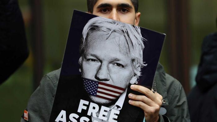 Lama Tinggal Di Penahanan Terisolasi, Julian Assange Depresi Berat