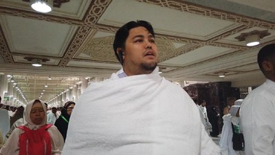 Foto: Umrah, Ivan Gunawan Temukan Inspirasi di Tanah Suci