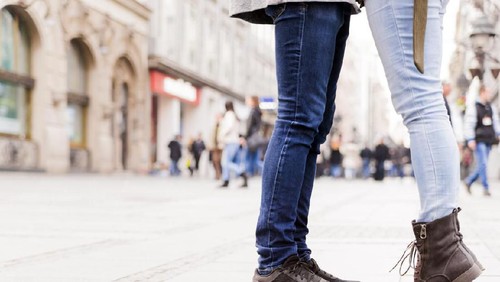 ilustrasi remaja pacaran