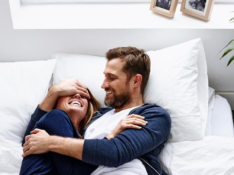 Alasan Bercinta Bisa Bakar Kalori hingga Bikin Panjang Umur