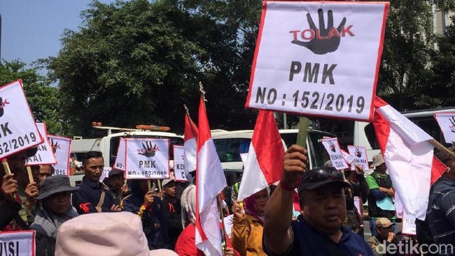 Petani Tembakau Tuntut Kenaikan Cukai Rokok Hanya 15%