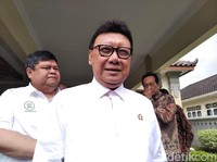 Alasan Jokowi Pangkas Eselon, Ingin Urus Izin Secepat Abu Dhabi