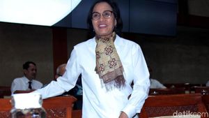 Sri Mulyani Bersyal Batik Saat Evaluasi APBN 2019 Bareng DPR