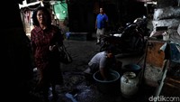 Begini geliat suasana aktivitas warga Kampung Walang di kawasan Ancol, Jakarta Utara, Senin (4/11/2019).