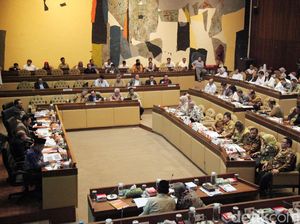 Komisi II Undang Ketua Gugus Tugas-Menkeu Rapat Bersama Bahas Pilkada 2020