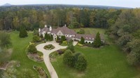Rumah seluas 1374 m persegi itu dibeli dengan harga 7 juta poundsterling atau Rp 126 miliar. Dok. Harry Norman Realtor/TNI Press