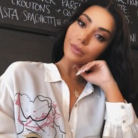 Bicara soal kaki, faktanya Martha pernah tidak bisa jalan ketika usianya 16 tahun. Martha dan sepupunya kecelakaan mobil dengan menabrak pohon. Kecelakaan tersebut membuatnya tidak bisa berjalan untuk beberapa waktu dan memerlukan sejumlah operasi. Sementara sepupunya tewas dalam kecelakaan tersebut.  Foto: dok. Instagram