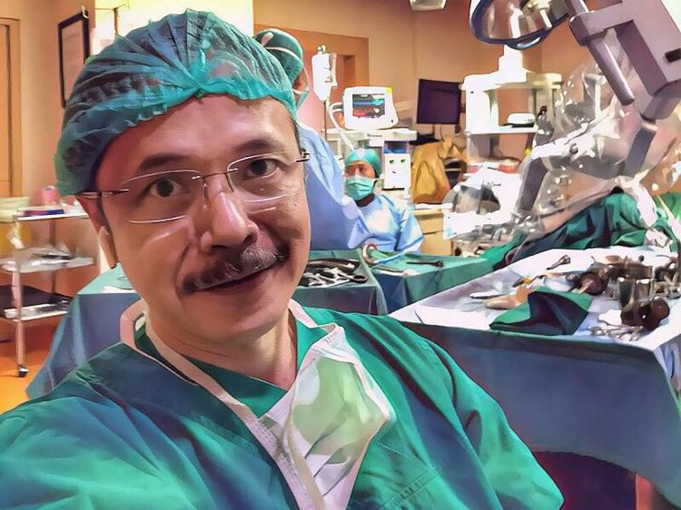 Ini Dia Foto Dokter Indonesia yang Dipakai Penipu untuk Merayu Wanita