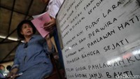 Harapan ibu guru kembar adalah agar anak didiknya ketika sudah lulus sekolah tidak hanya memiliki pendidikan saja melainkan punya bakat dan keahlian.