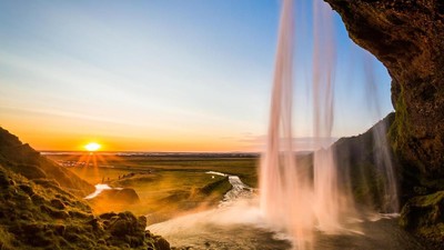 Foto: Air Terjun Cantik dari Lelehan Gletser