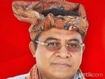 Jenazah Ray Fernandes Disemayamkan di Rumahnya