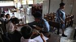 Melihat Sekolah Darurat Ibu Kembar di Utara Jakarta