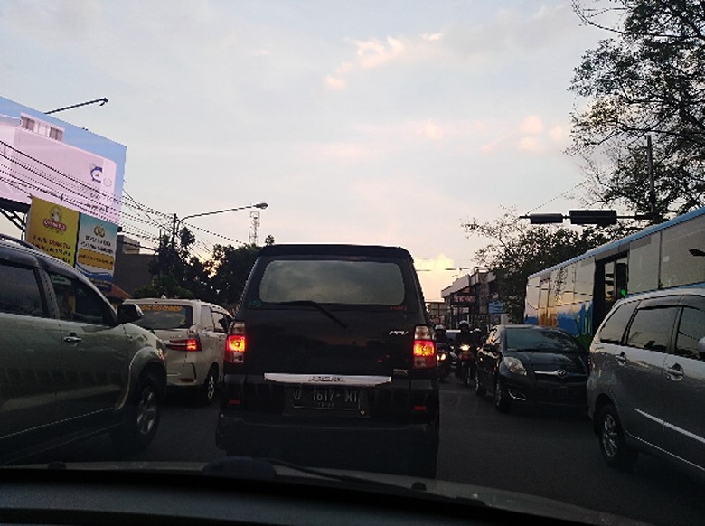 Kemacetan Bandung dan Big Data Kemacetan Bandung dan Big Data
