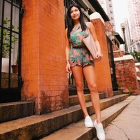 Namun, pihak eksekutif TVB menjelaskan akan mempertimbangkan Chan untuk tetap bermain di sitkom tersebut. Chan juga menyatakan terima kasihnya kepada anggota sitkom atas dukungan mereka. Foto: Instagram