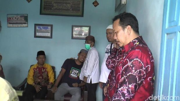 Orang tua korban tewas syok kehilangan anaknya/