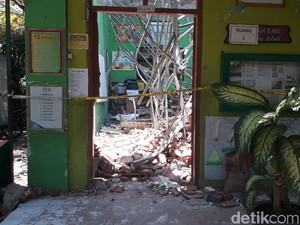 Petaka Saat Jam Sekolah, Guru dan Murid Tewas Tertimpa Atap Ambruk