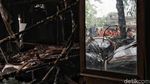Penampakan Sisa-sisa Kebakaran di Gedung Hailai Ancol