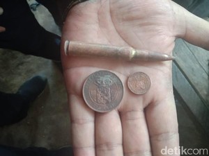 Peluru Aktif dan Koin Kuno Ditemukan di Ekskavasi Perahu Baja