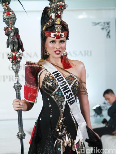 Adat Batak Jadi Inspirasi Kostum Nasional Puteri Indonesia Pariwisata 2019