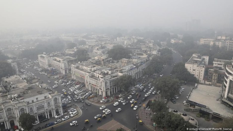 Polusi Udara Terparah, New Delhi Terapkan Aturan Kendaraan Ganjil Genap Polusi Udara Terparah, New Delhi Terapkan Aturan Kendaraan Ganjil Genap