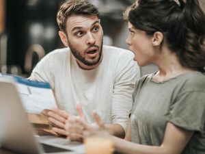 Kata Umpatan Berbagai Bahasa Punya Pola yang Sama, Begini Studinya